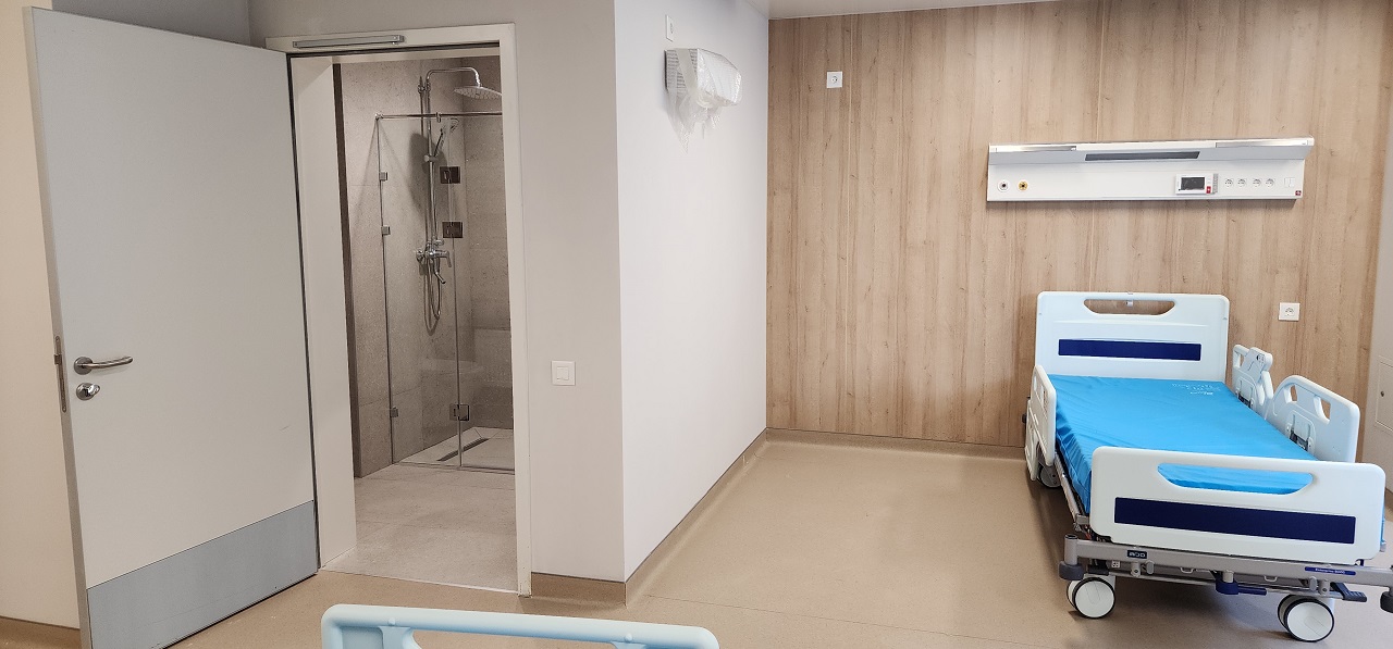 Стеклянные душевые кабины — современное решение для вашей ванной