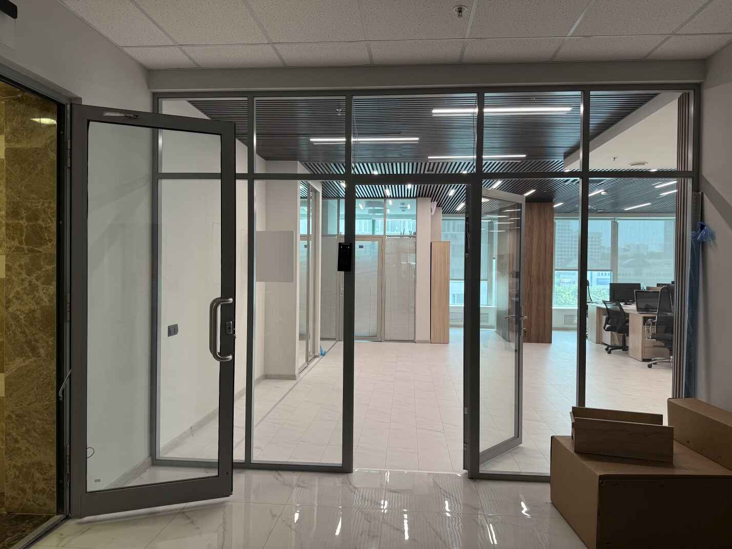 Офисные перегородки из алюминиевого профиля