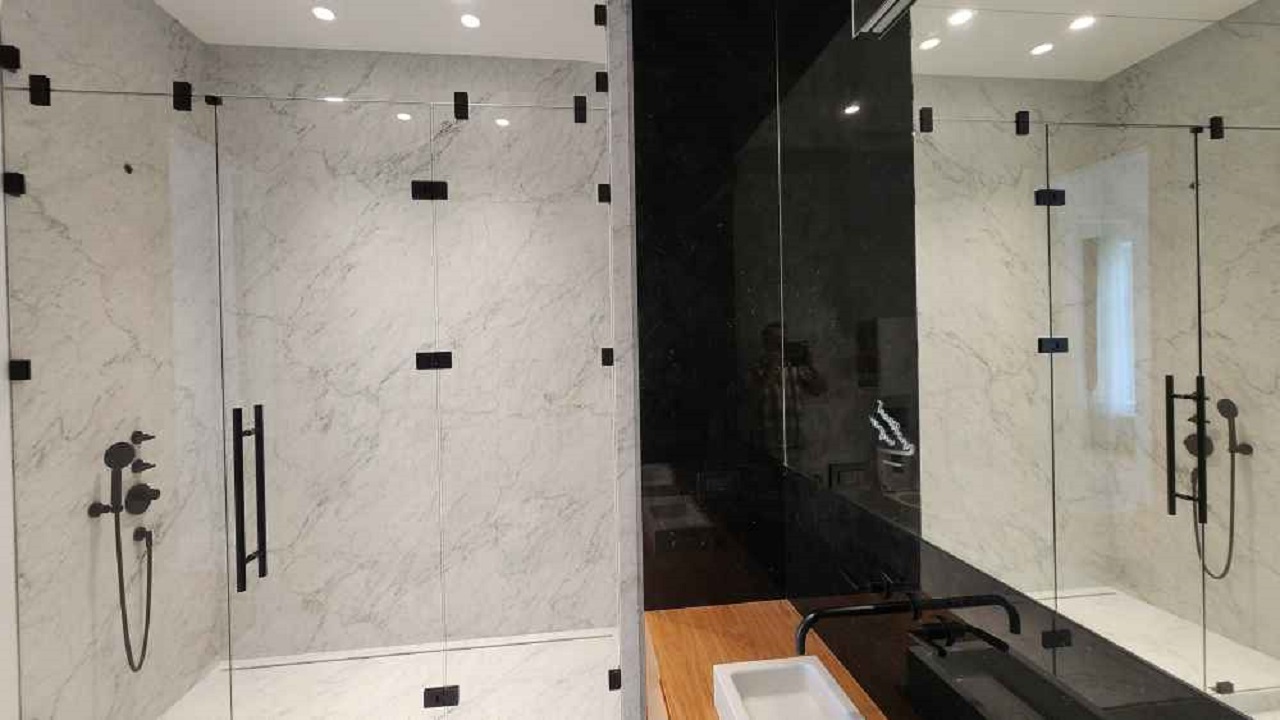 Душевые перегородки из стекла