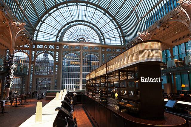 Paul Hamlyn Hall Champagne Bar