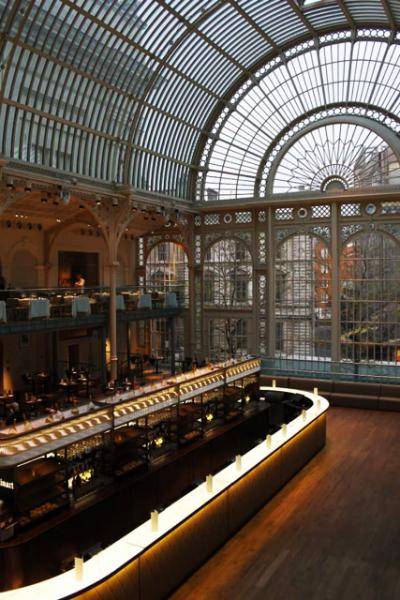 Paul Hamlyn Hall Champagne Bar