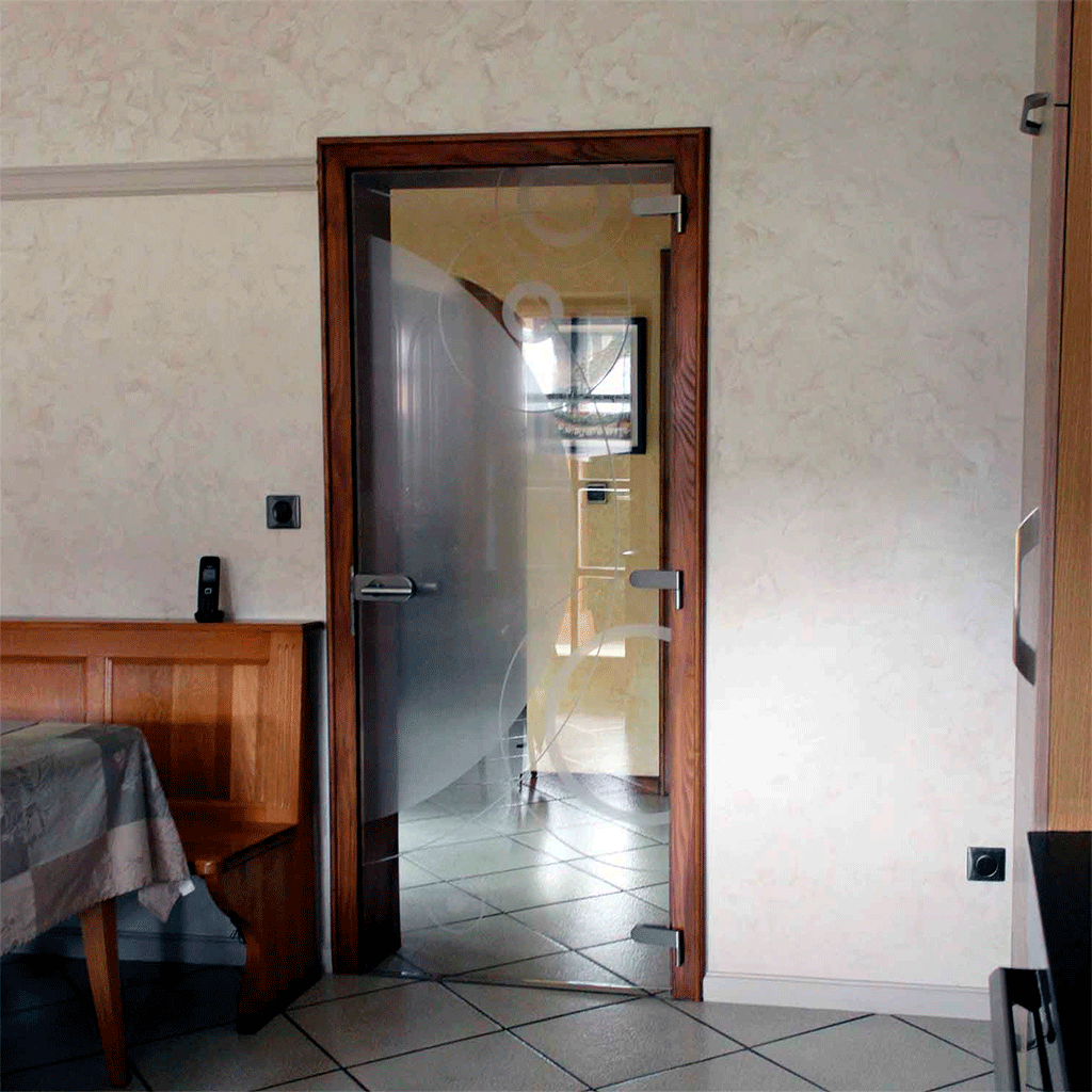 стеклянные двери в комнату