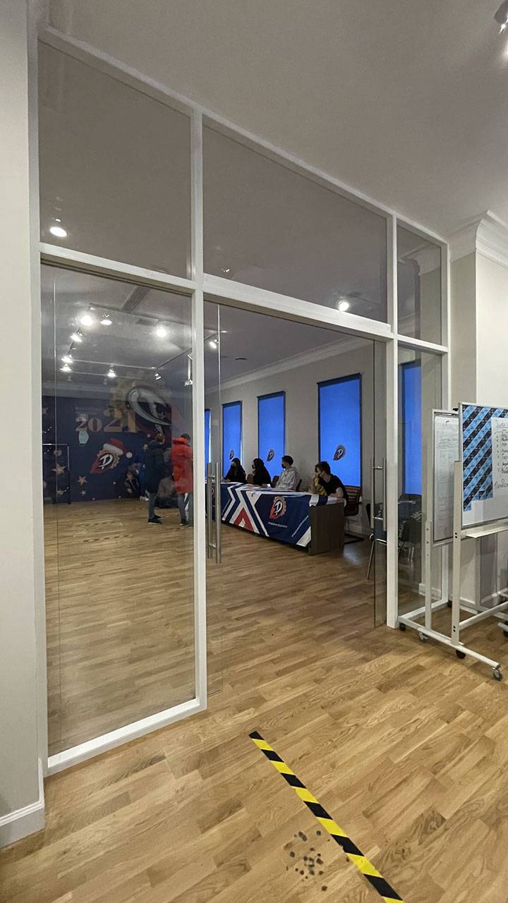 Разграничение помещения перегородкой