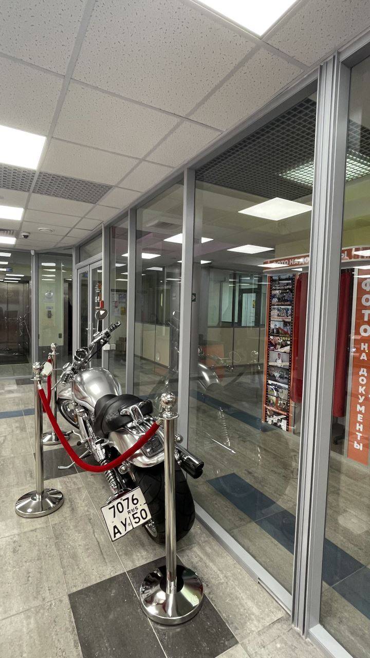 Перегородки для офиса на алюминиевом каркасе Перегородки для офиса на алюминиевом каркасе