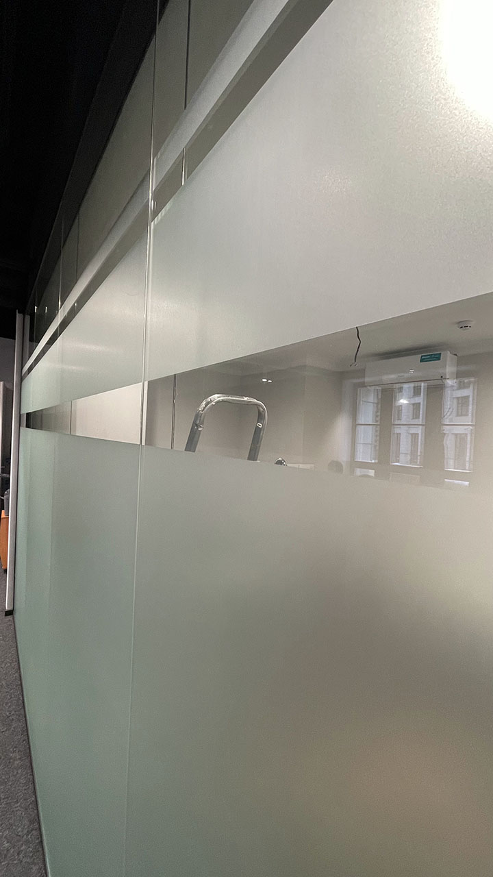 Матовая пленка на стекле