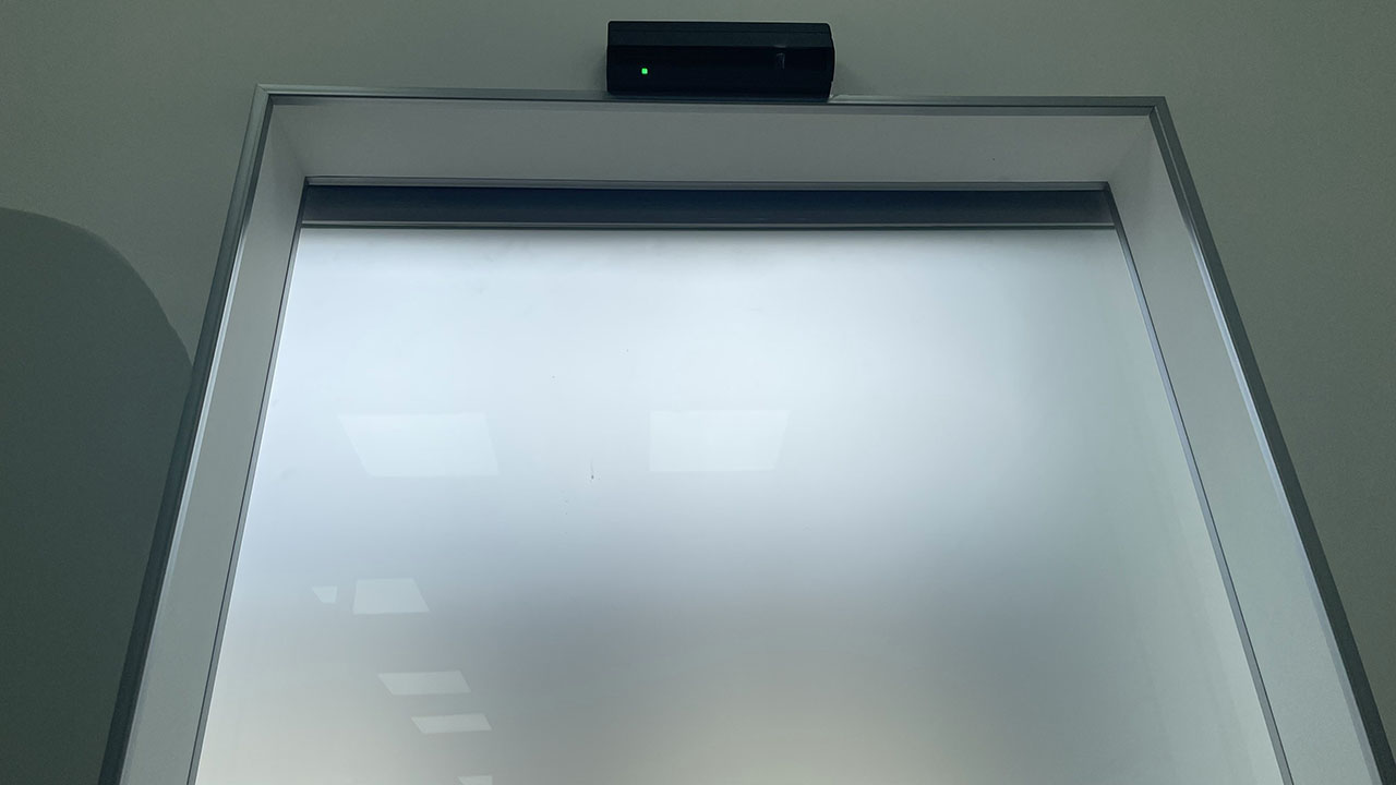Автоматика стеклянной раздвижной двери