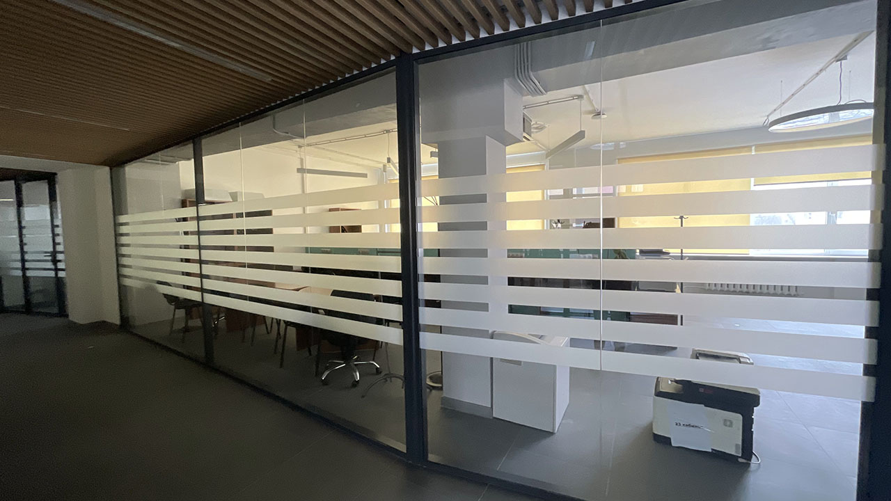 Перегородки для офиса с полосками