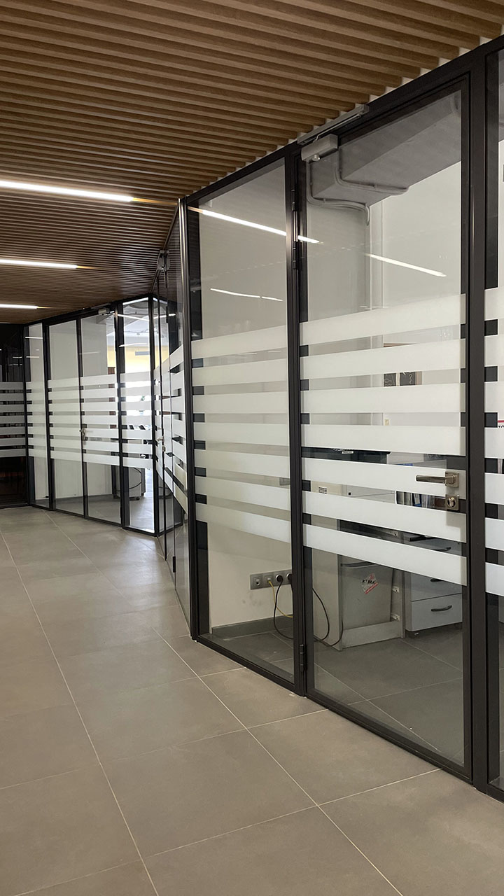 Перегородки с изгибом 120 градусов