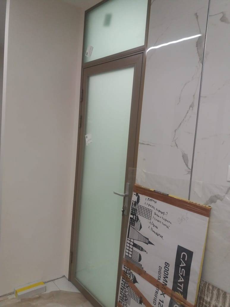 Двери i-Doors с фрамугой