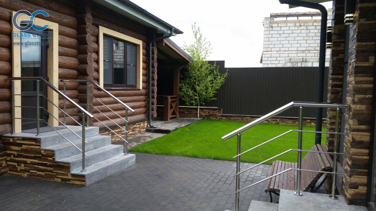 Уличные перила из нержавейки