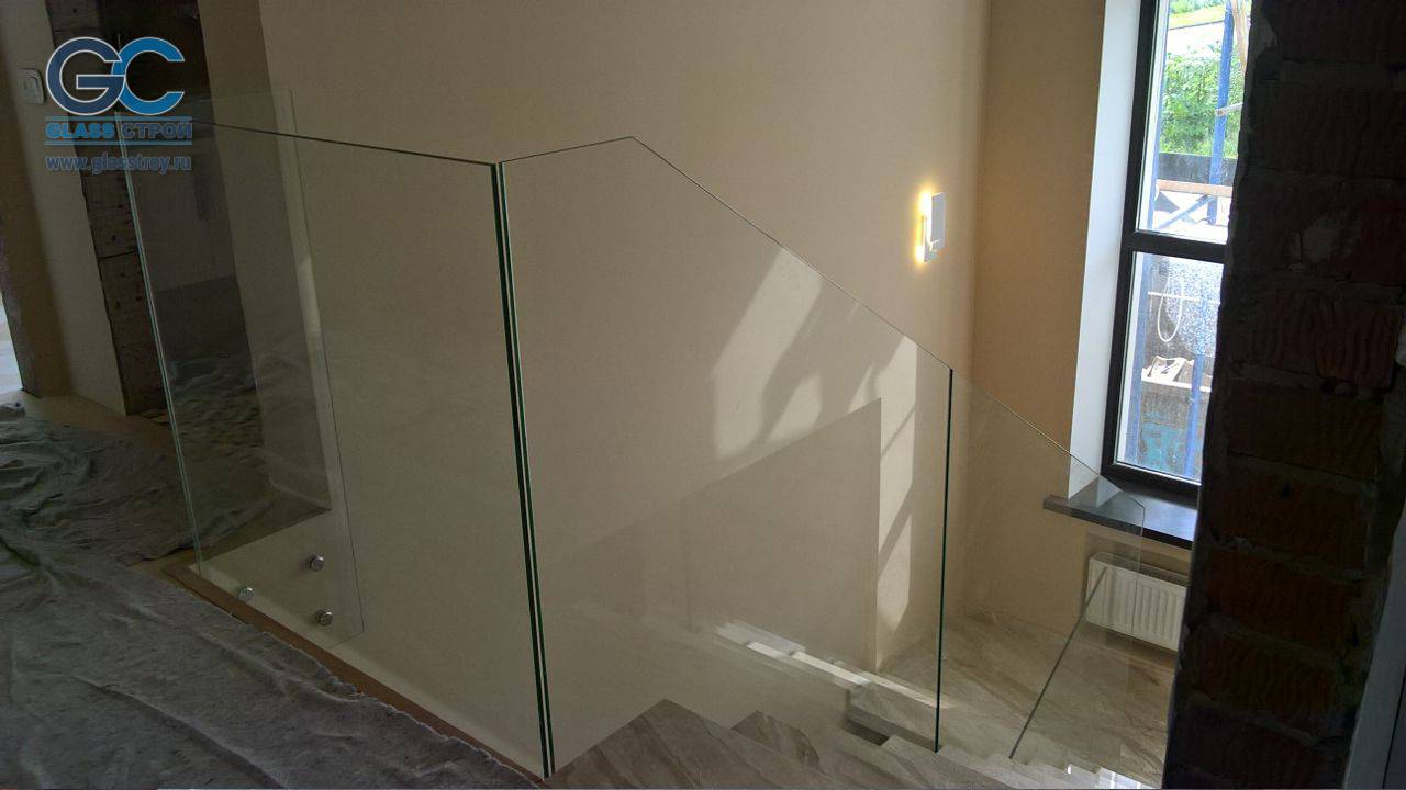 Цельностеклянные безопасные перила