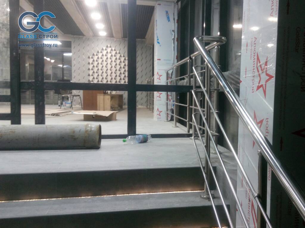 Прочные перила из нержавейки