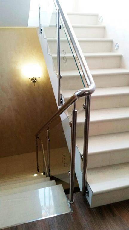 Лестничное ограждение из нержавеющей стали