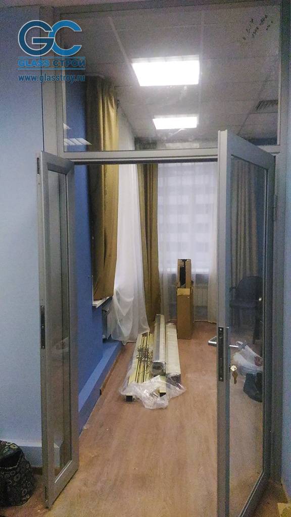 Двери из стекла для Росграницы