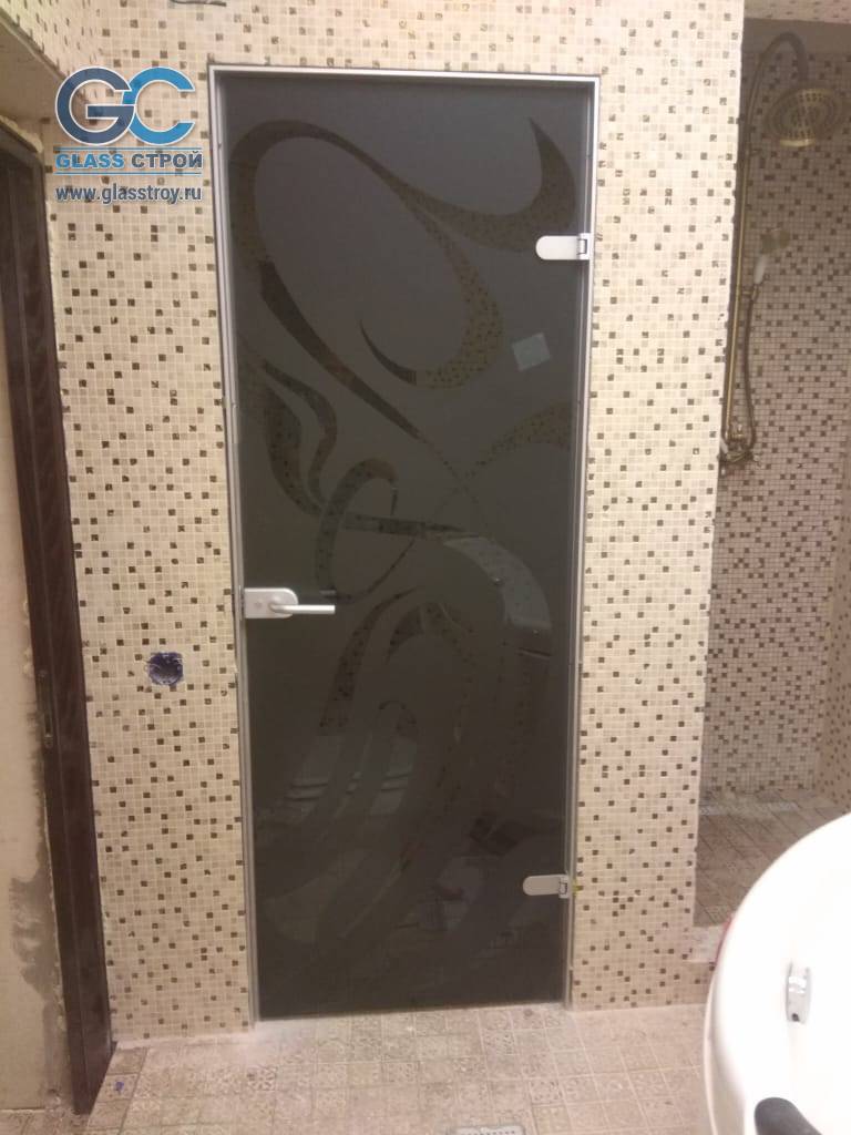 Пескоструйная обработка двери из стекла