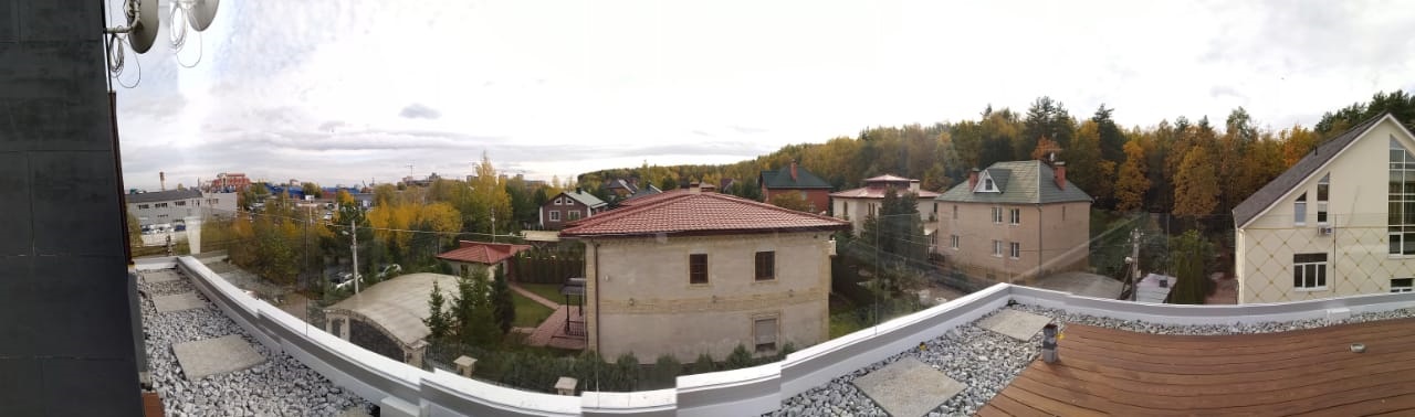 Панорама стеклянного ограждения