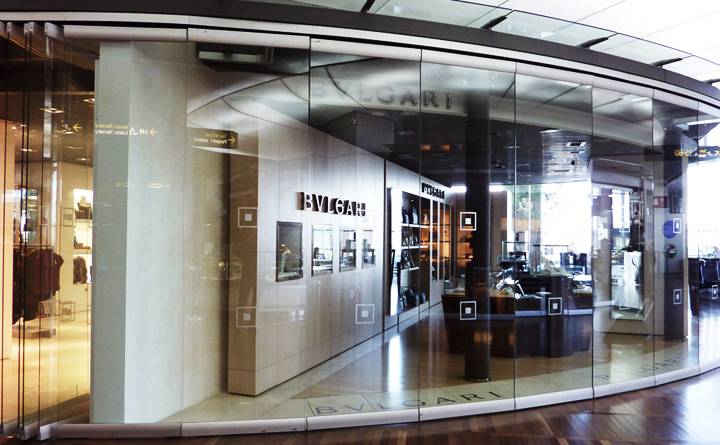 Раздвижные радиусные стеклянные перегородки