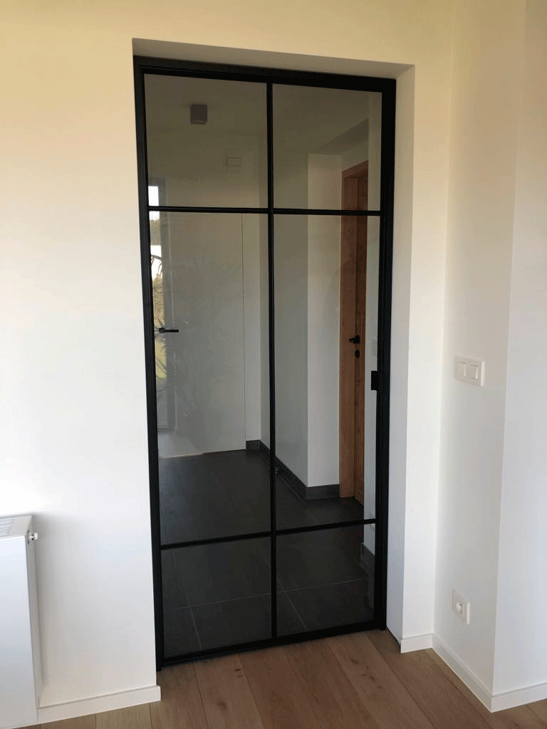 двери из стекла изготовление