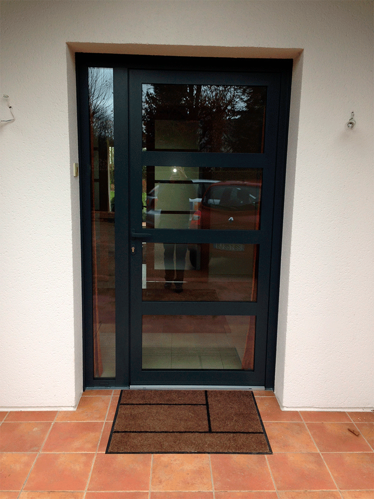 двери алюминиевые входные из алюминиевого профиля