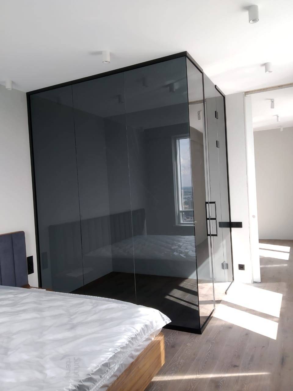 Перегородки из закаленного стекла 10 мм