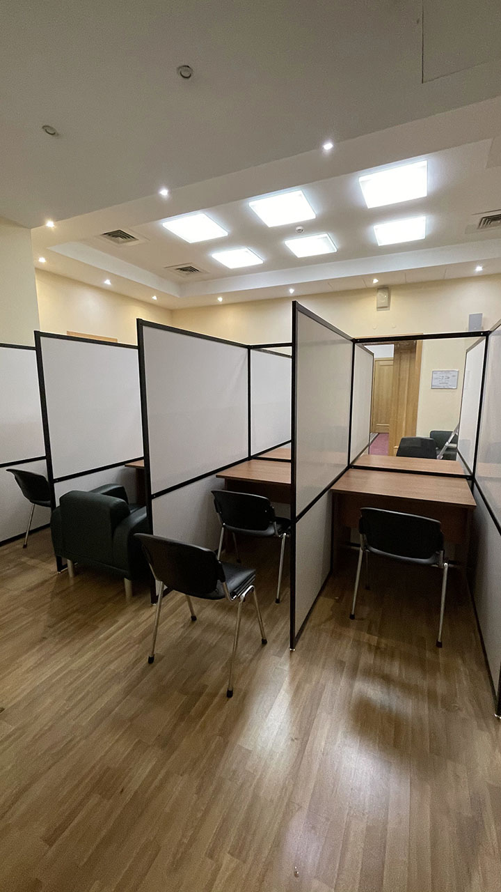  перегородки для столов в офисе