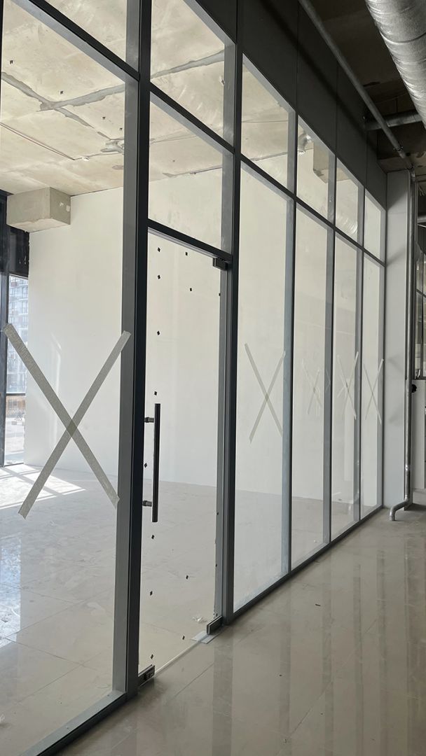 Монтаж офисных перегородок