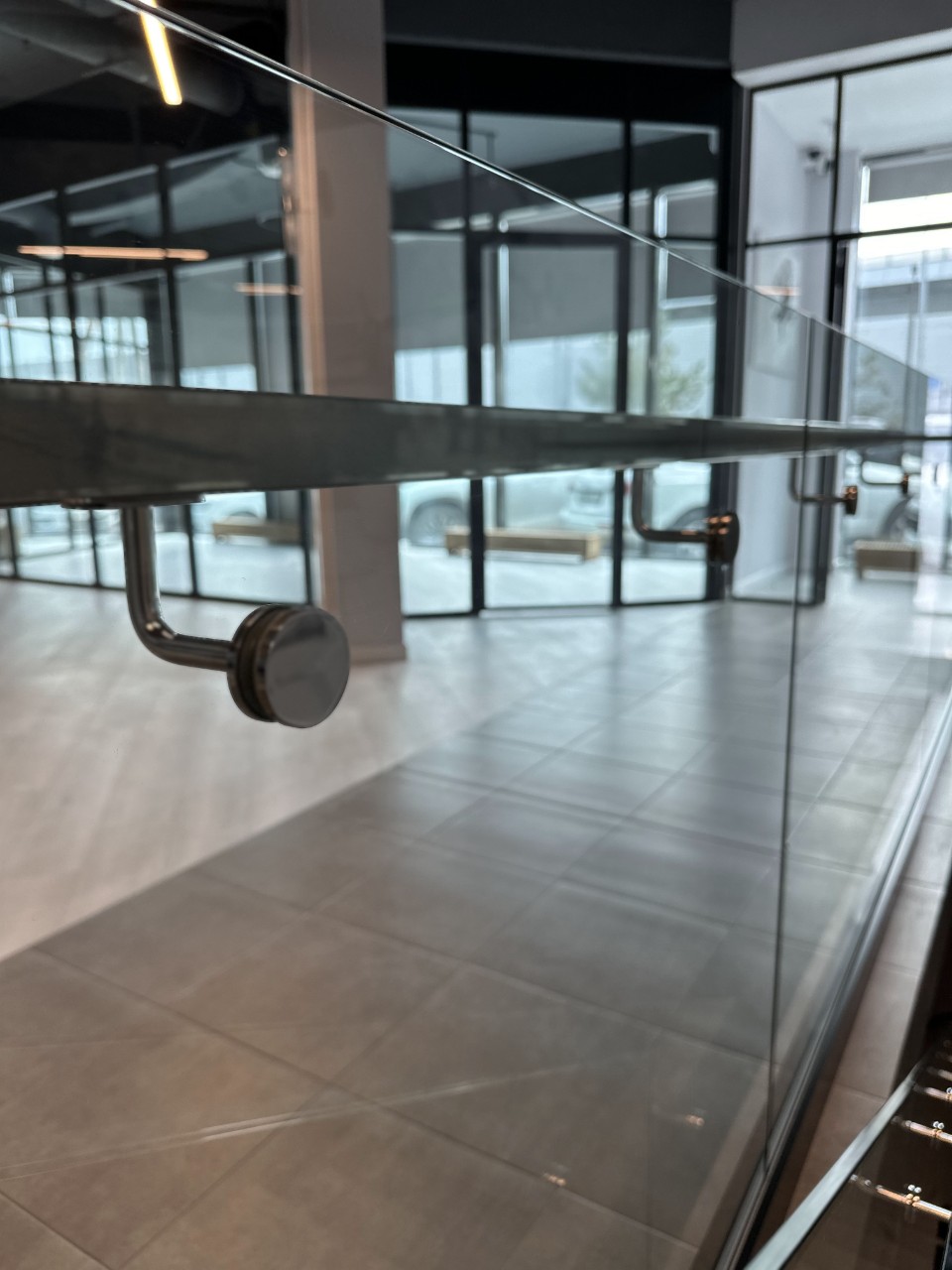 Фурнитура стеклянных ограждений