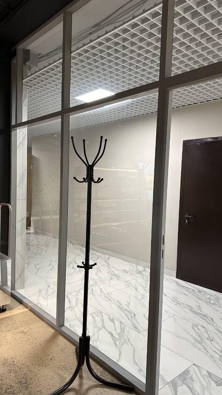 Офисные алюминиевые перегородки