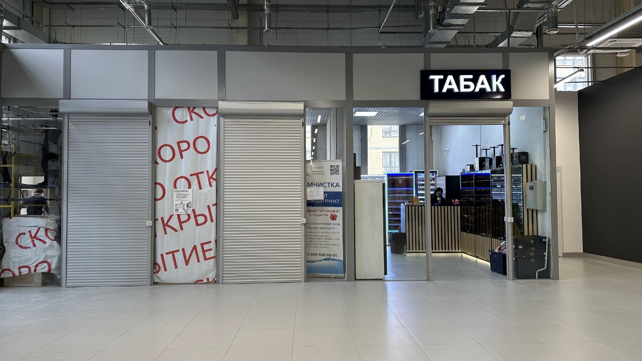 Разделение торгового зала при помощи стеклянных перегородок