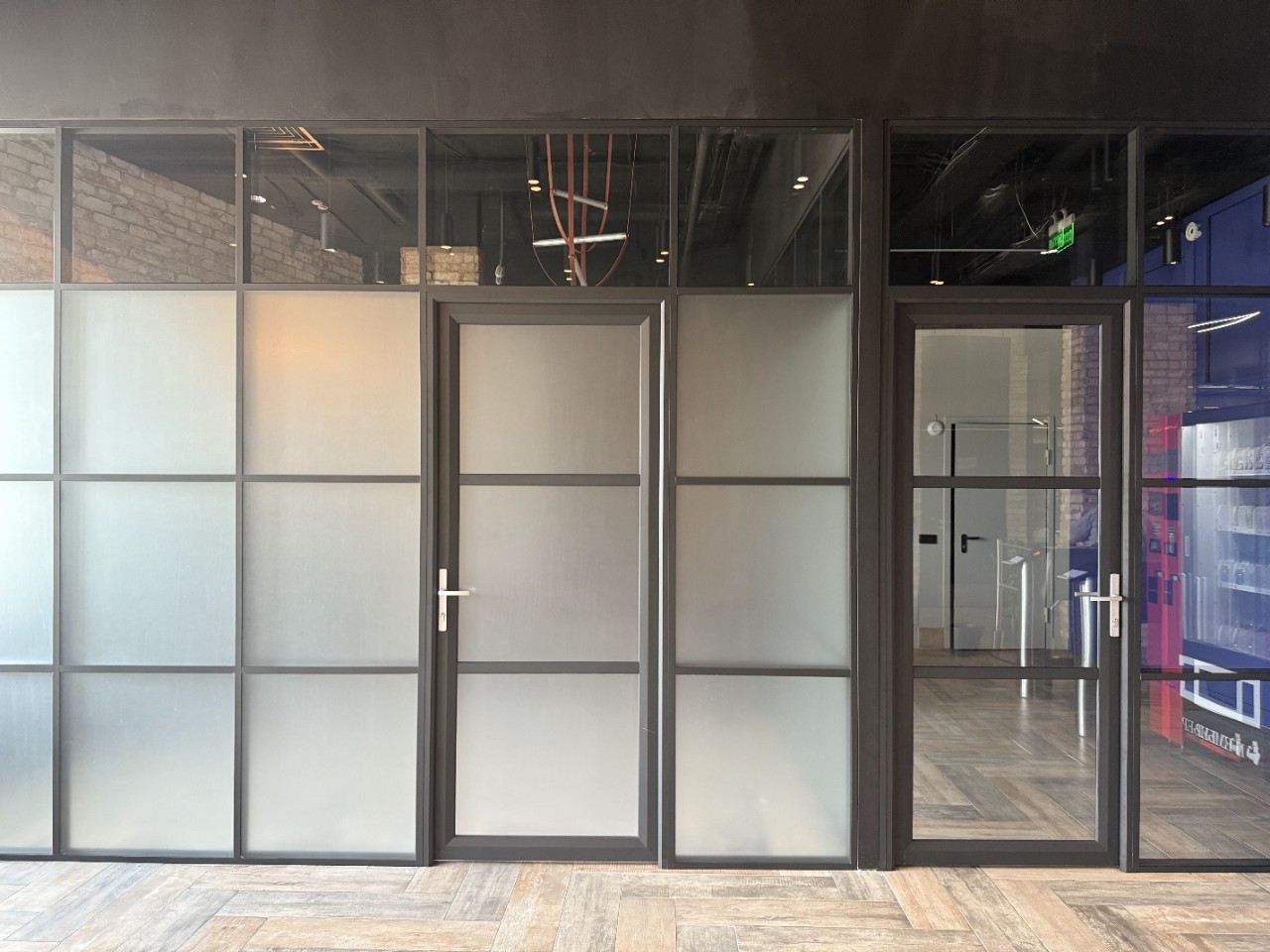 Офисные перегородки b двери из алюминиевого профиля