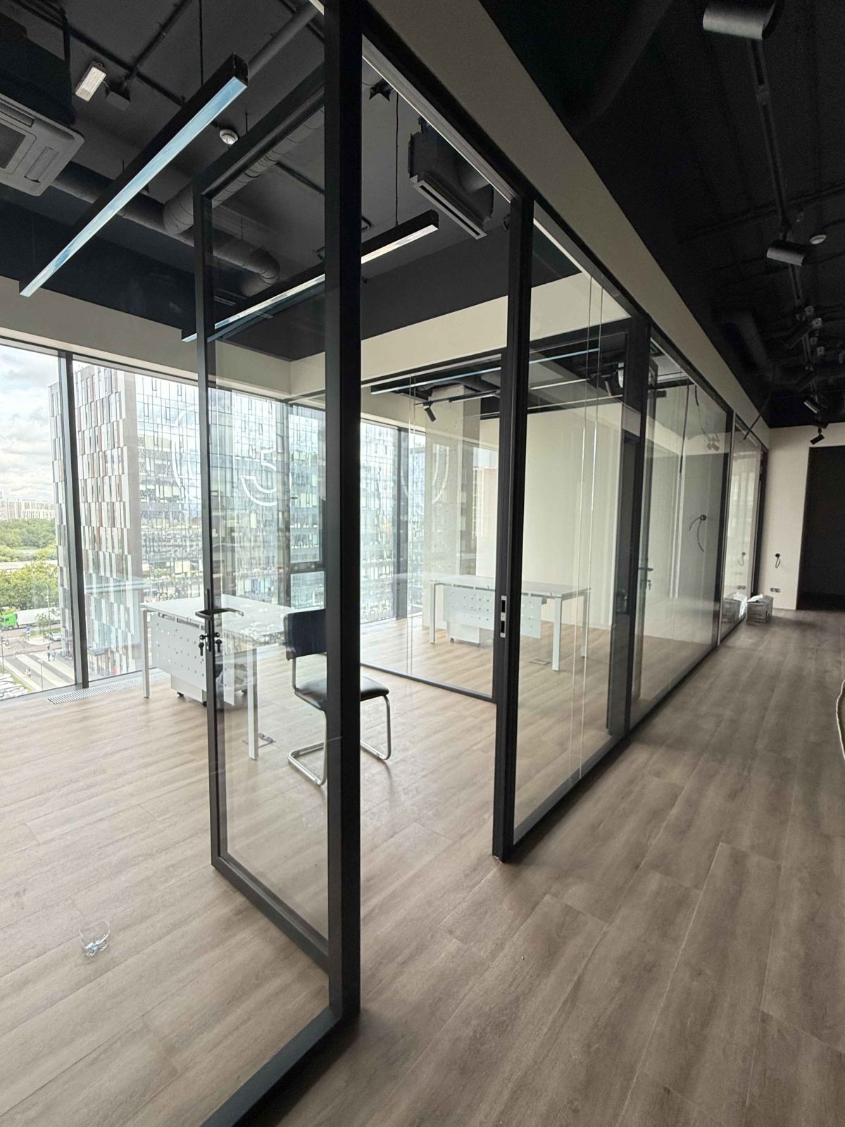 Каркасные перегородки и двери