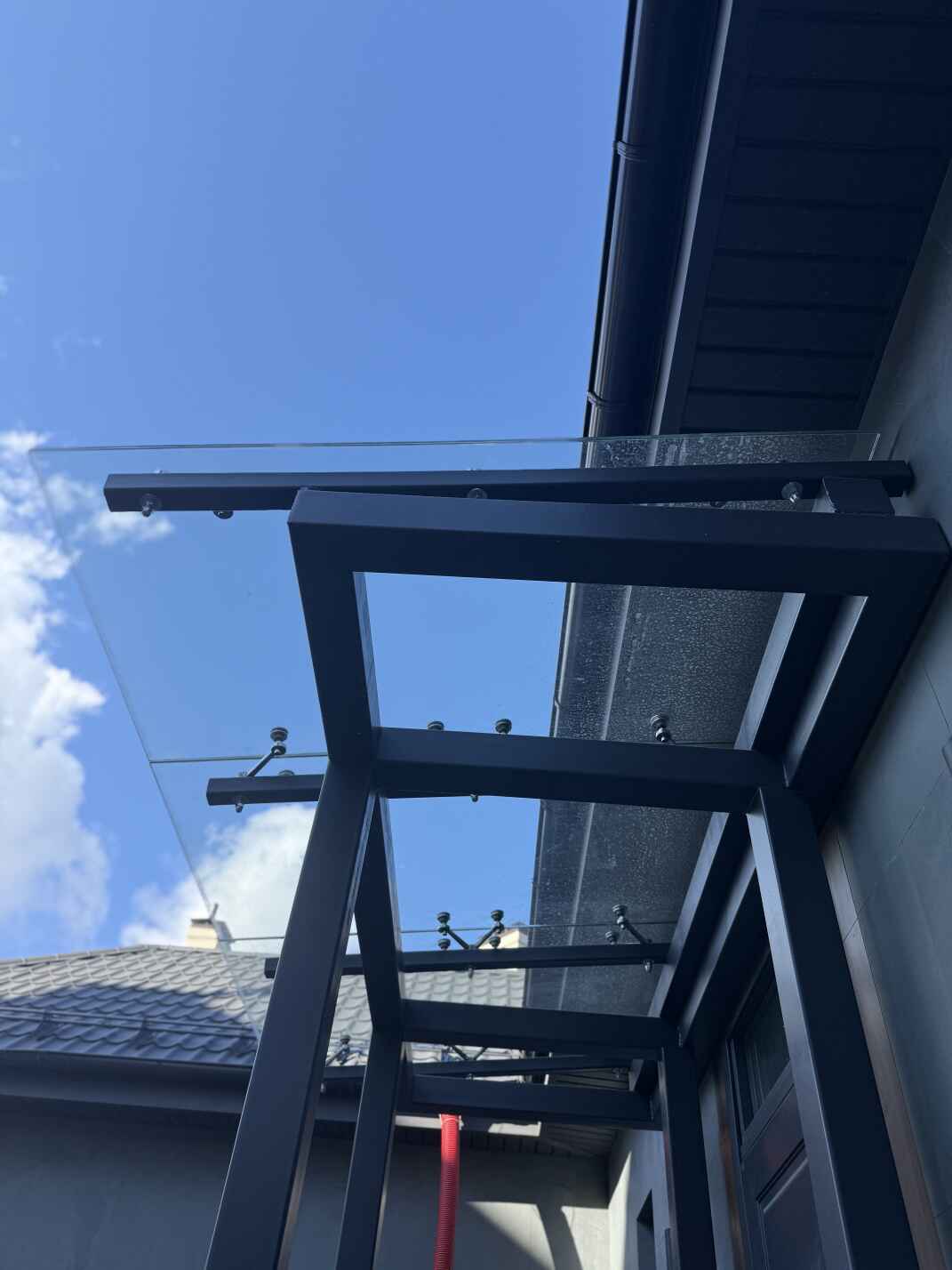 Козырёк из стекла