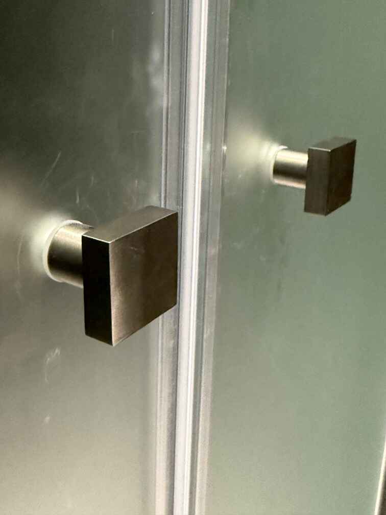 Ручки душевых перегородок