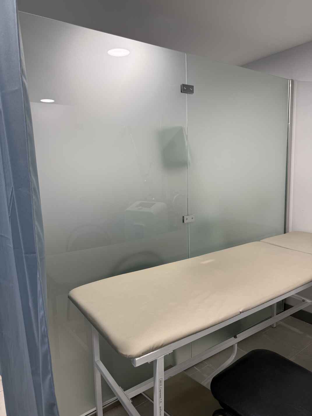 Стеклянные перегородки для клиник