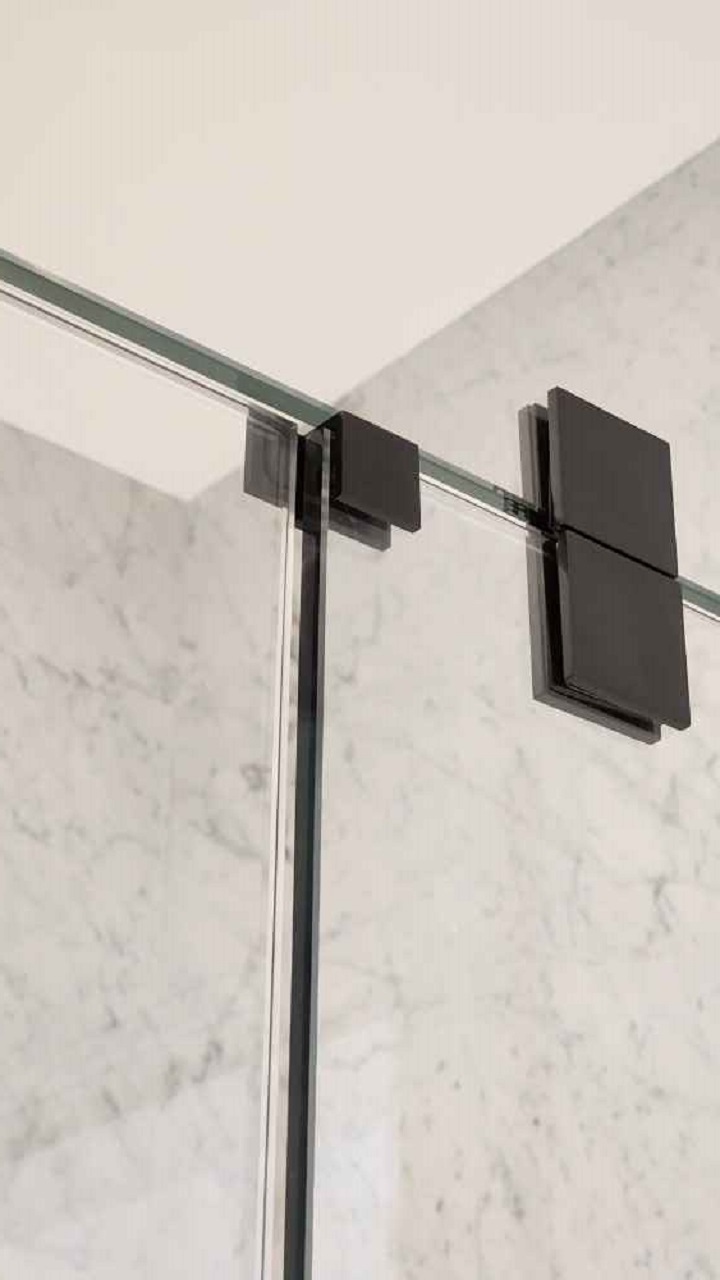 Душевые стеклянные кабины на заказ