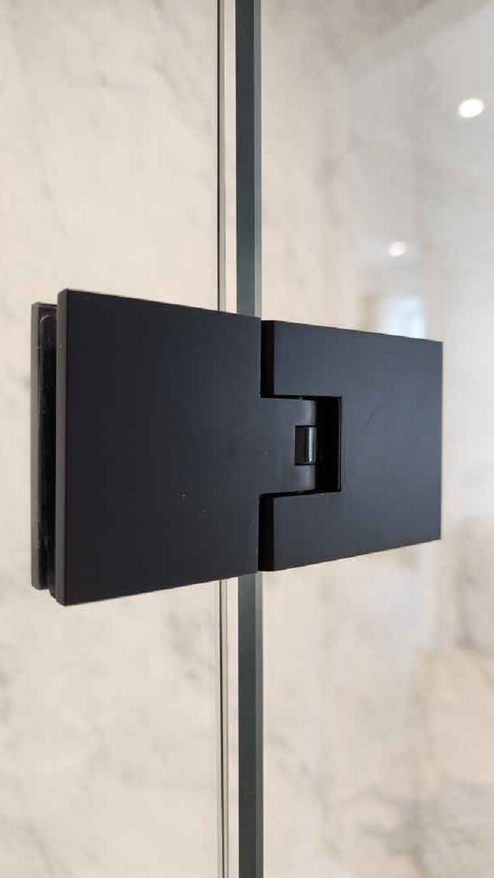 Душевые стеклянные перегородки на заказ