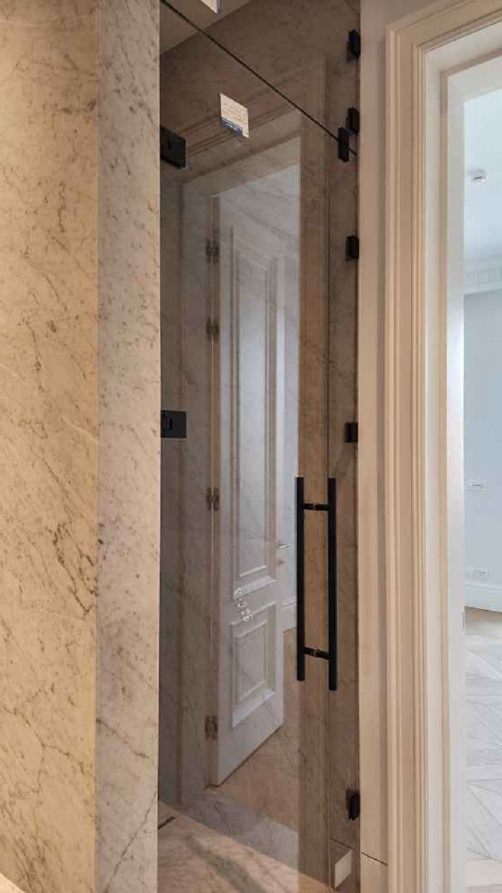 Душевые стеклянные перегородки