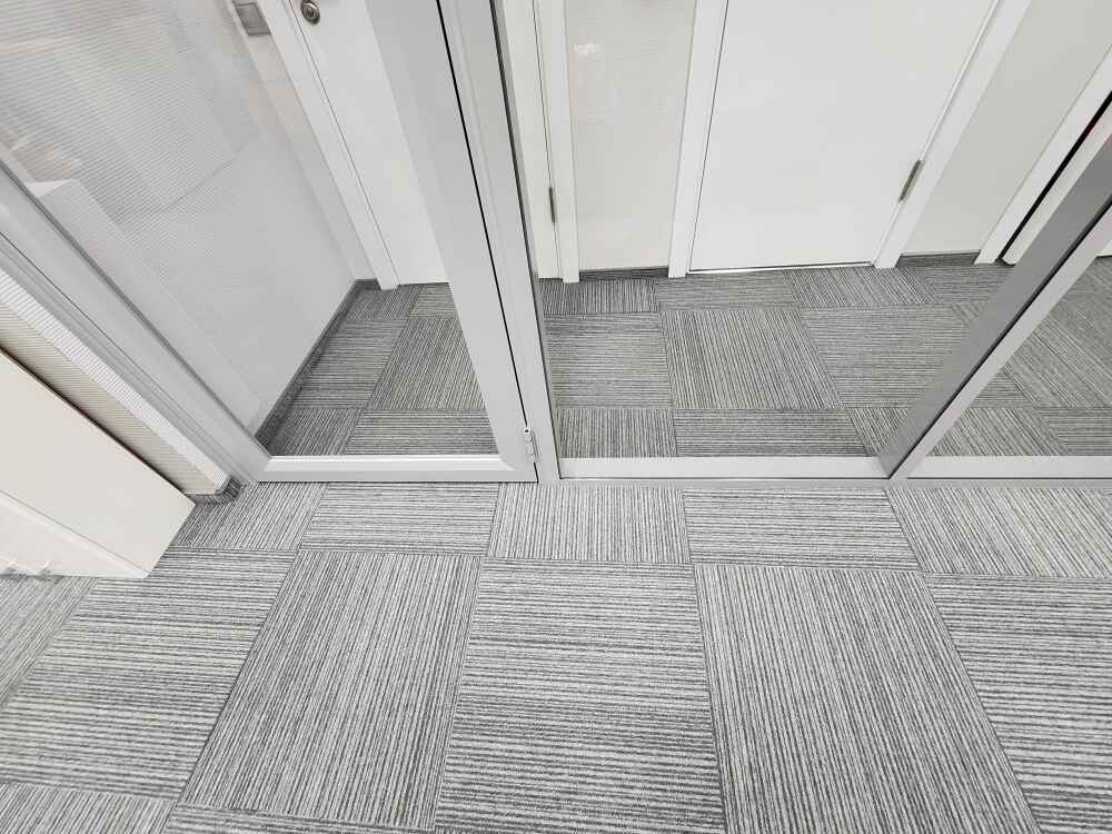 Каркасные перегородки, крепление к полу