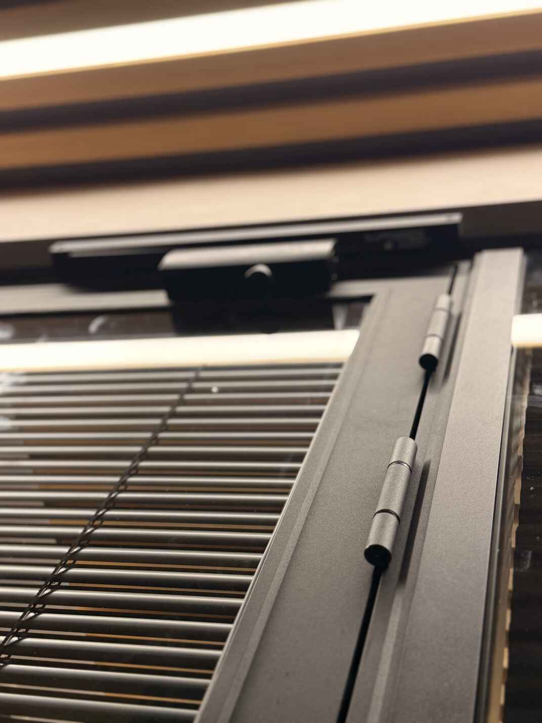 Доводчик двери