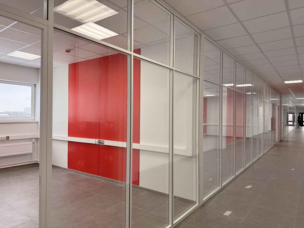 Каркасные перегородки в офисе