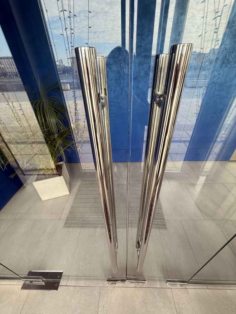 ручки маятниковых дверей