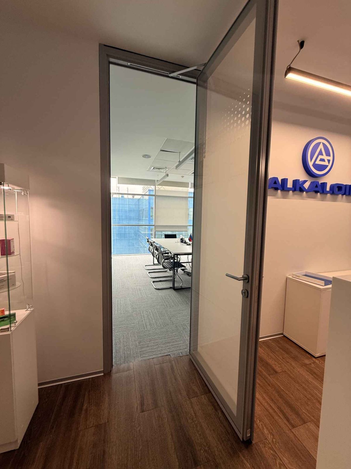 Каркасные перегородки и двери