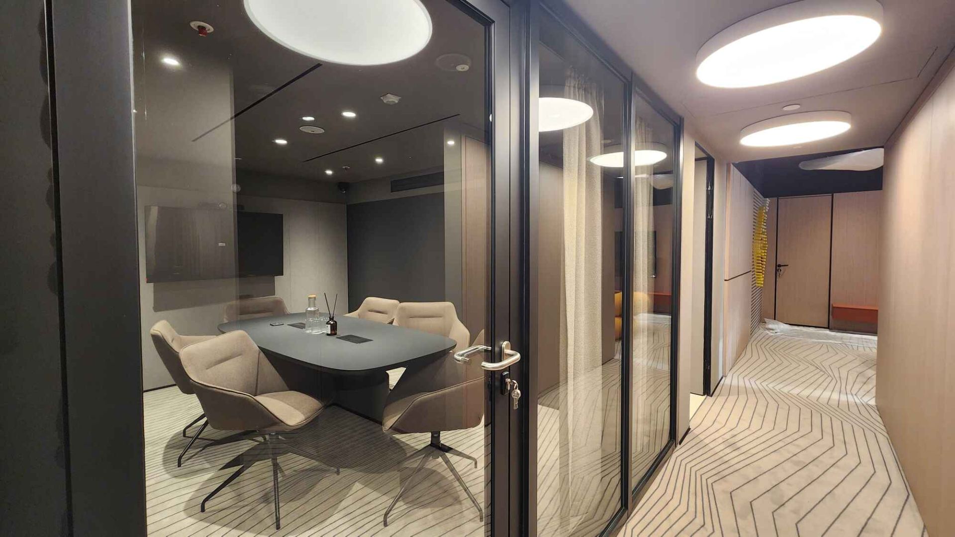 Противопожарные конструкции для переговорной