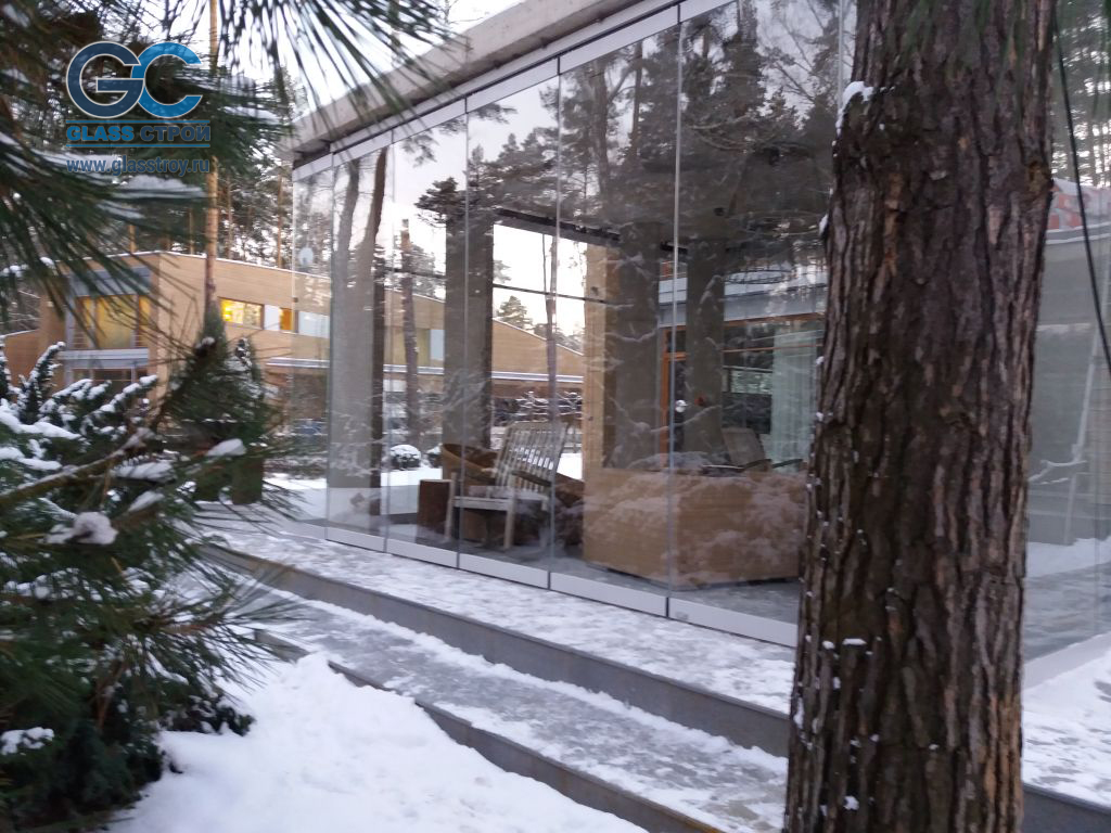 безрамное остекление террасы