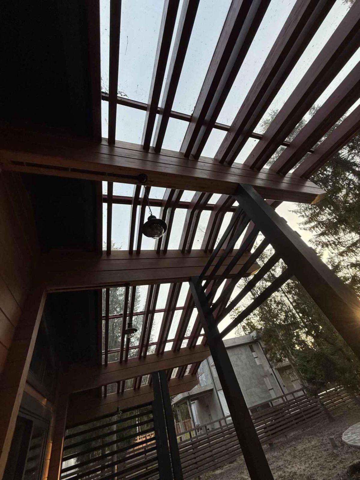 Прозрачная крыша из стекла