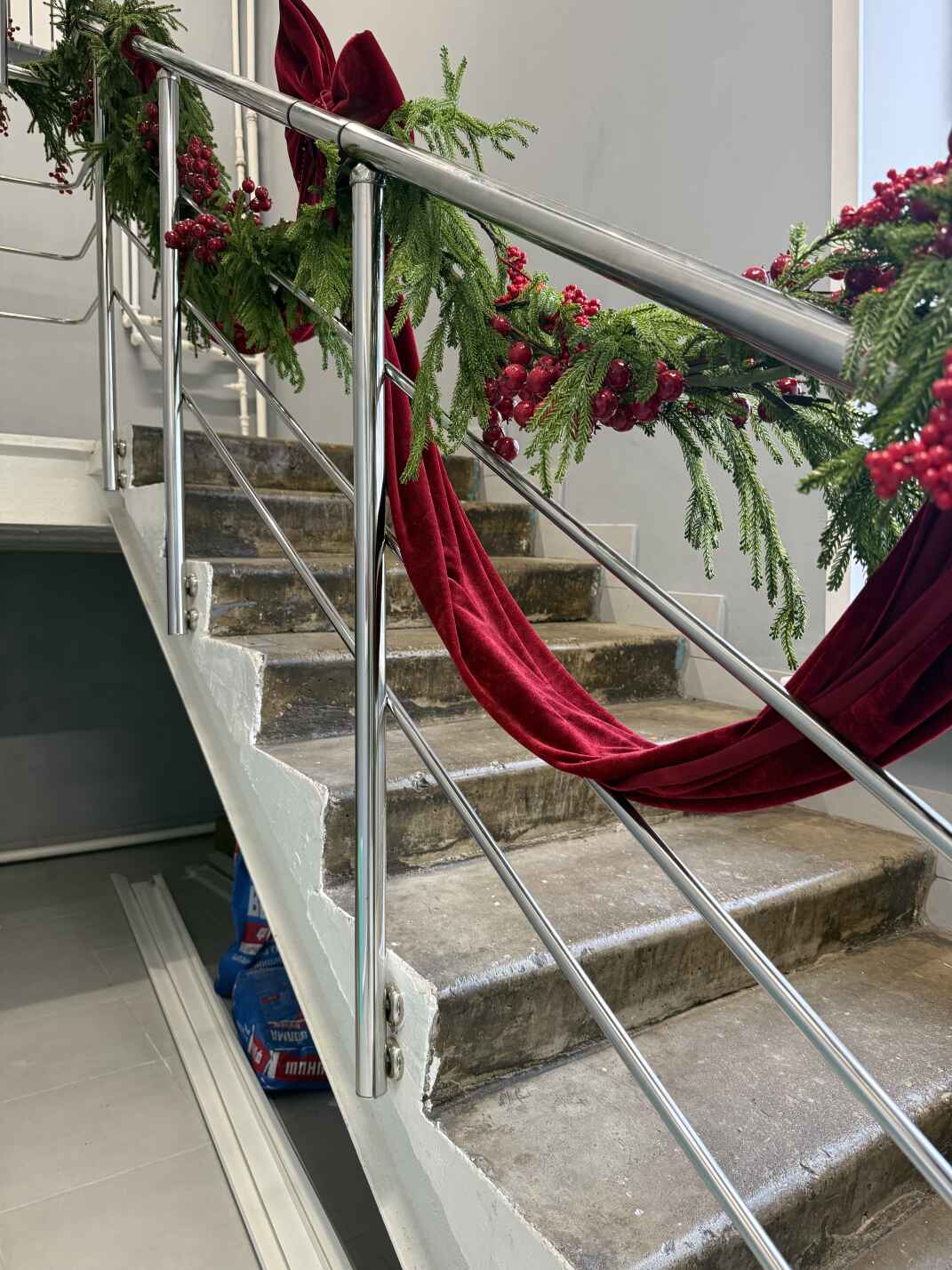 Нержавеющие поручни для лестниц