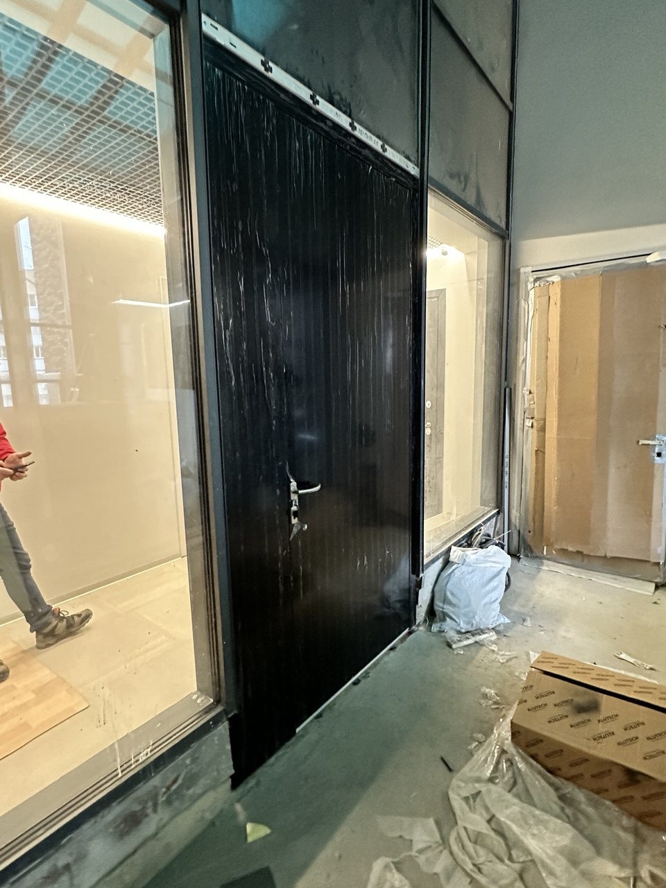 Монтаж двери