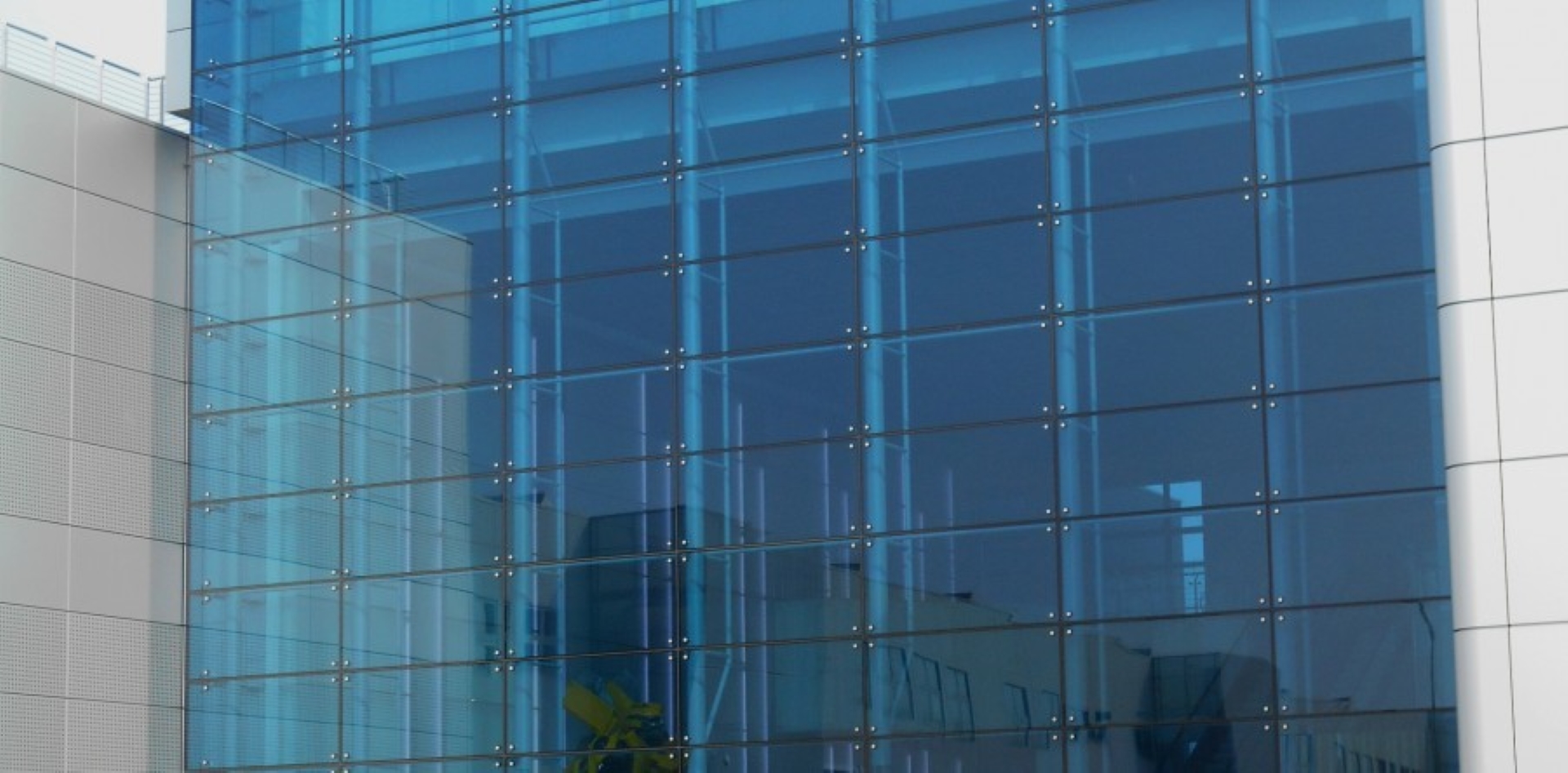 Спайдерное остекление БЦ